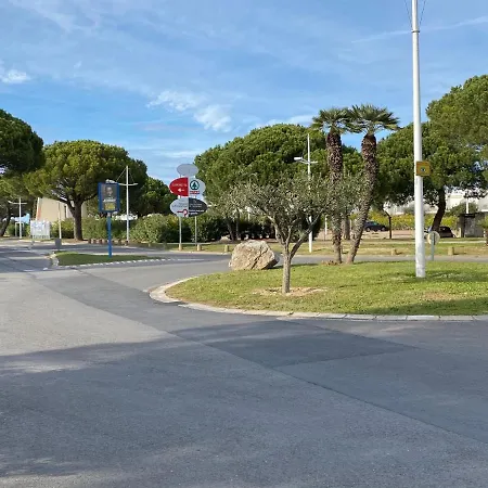 Joli 2 A 5 Pers ,plein De Charme, Bord De Mer, Port Camargue Apartment Le Grau-du-Roi